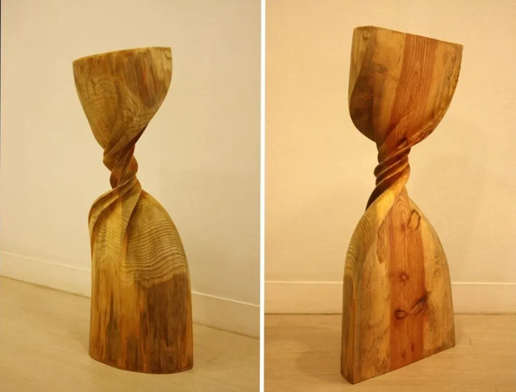 “Twist Column” – Sculptural Wooden Floor Art[A40]