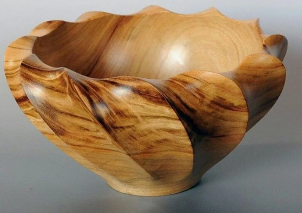 “Bloom of Stillness” – Handcrafted Wooden Bowl Sculpture[A66]