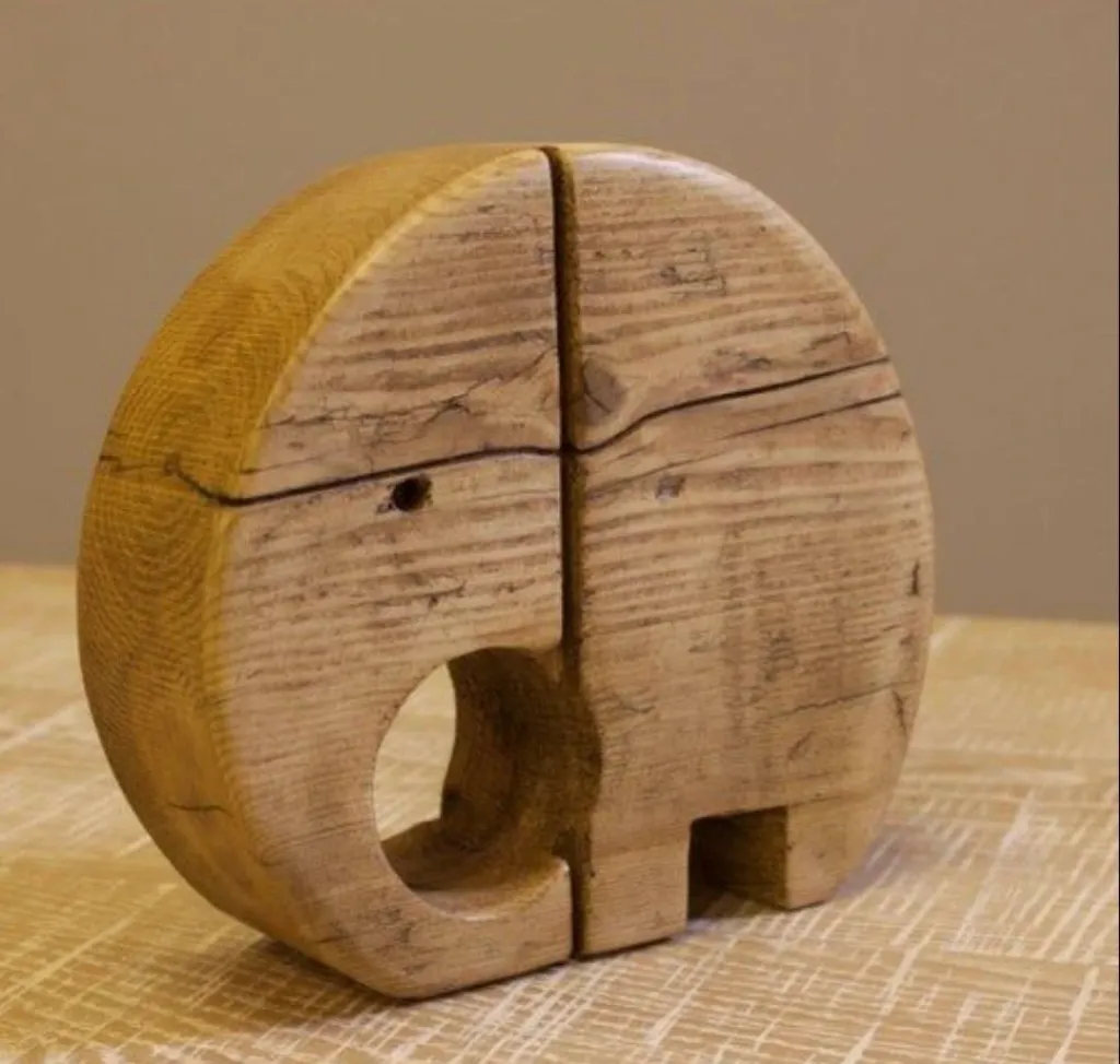 “Gentle Guardian” – Minimal Wooden Elephant Sculpture[A76]
