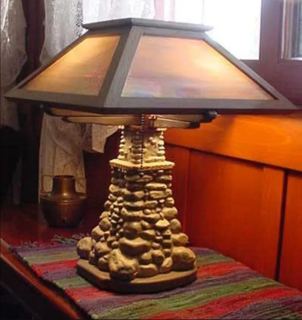 Heritage Stone Table Lamp[L21]